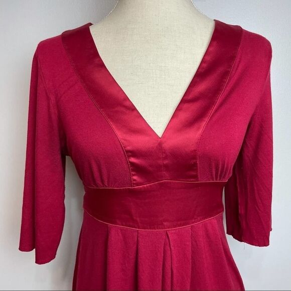 Express Solid Red 3/4 Quarter Sleeve V Neck Tie Up Back Soft Peplum Blouse L - Picture 9 of 10